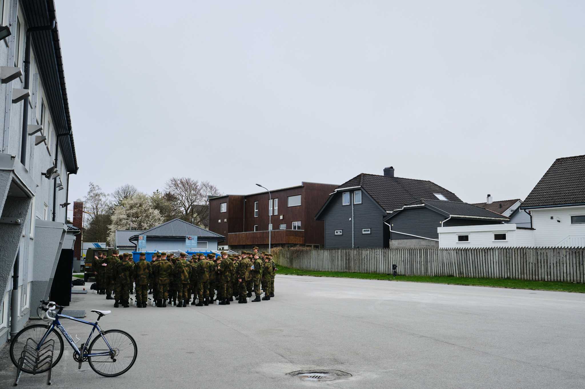 Et av Madlaleirens største problemer er hvor tett innpå leiren ligger
samfunnet rundt, mener Jarle Heggelund.